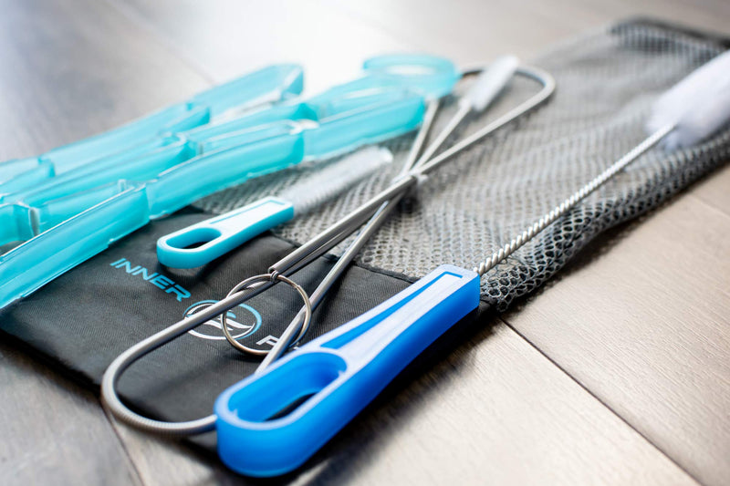 [Australia - AusPower] - InnerFit Hydration Bladder Cleaning Kit - 5 in 1 Water Bladder Cleaning Kit for Universal Bladders - 3 Brushes - 1 Collapsible Frame - 1 Carrying Pouch 