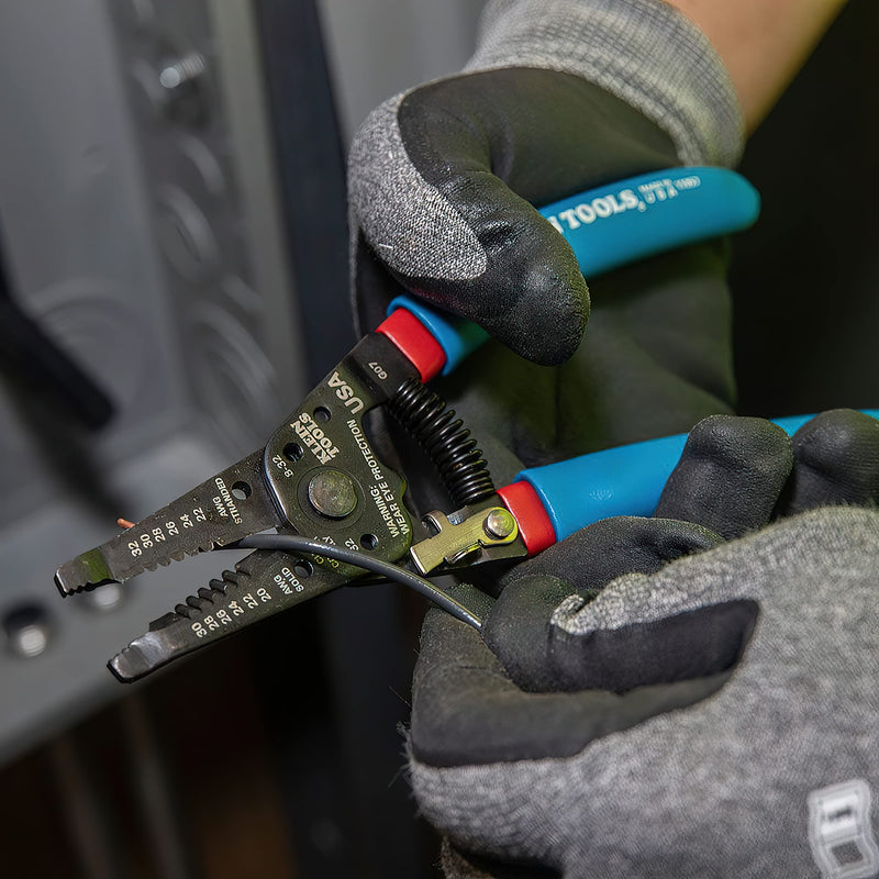 [Australia - AusPower] - Klein Tools 11057 Wire Cutter / Wire Stripper, Heavy Duty Wire Cutter Stripper for 20-30 AWG Solid Wire and 22-32 AWG Stranded Wire 20 - 30 AWG Solid, 22 - 32 AWG Stranded 